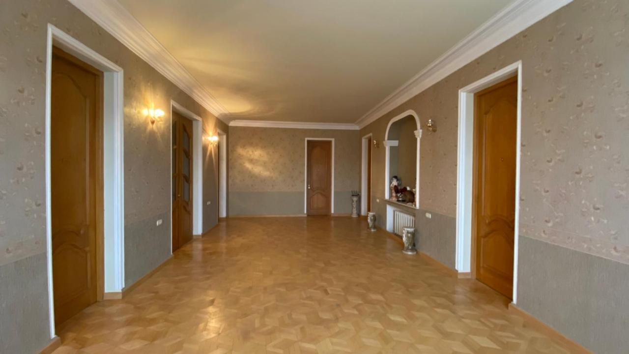 Apartments City On The Palm Tbilisi Exterior photo