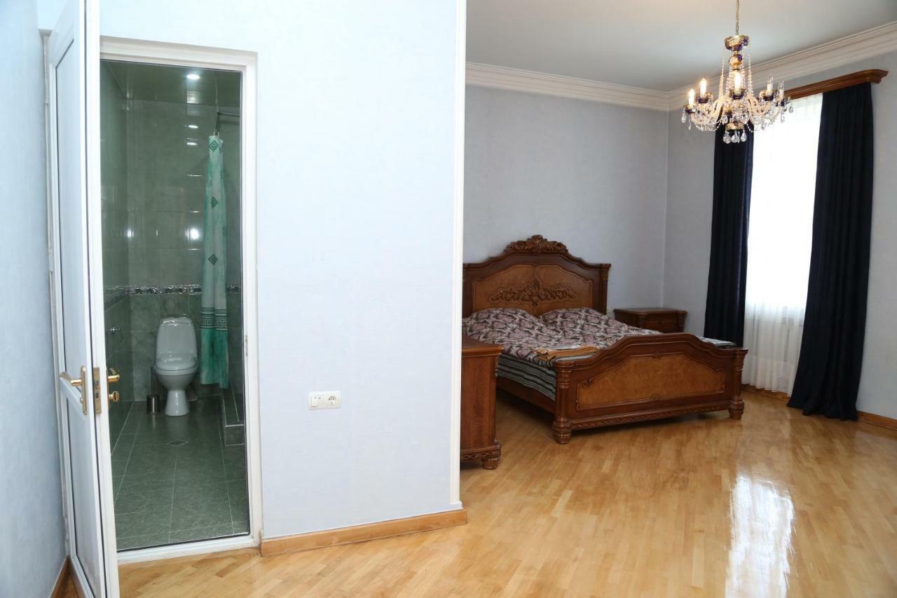 Apartments City On The Palm Tbilisi Exterior photo